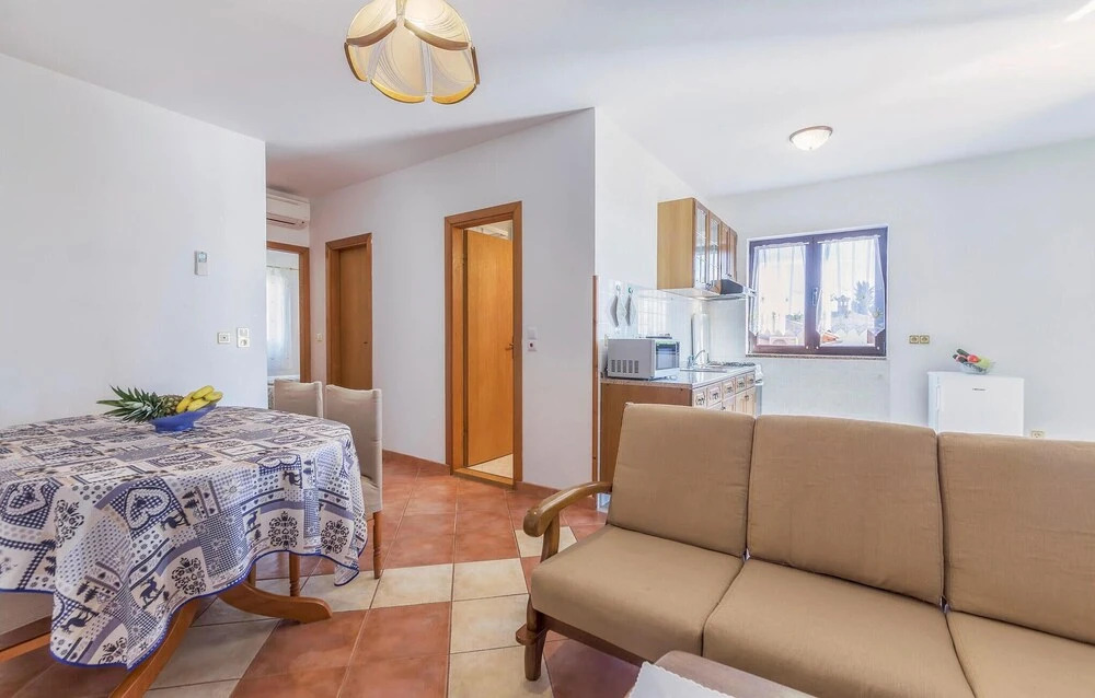 Nice Apartment in Rovinj With 2 Bedrooms and Wifi