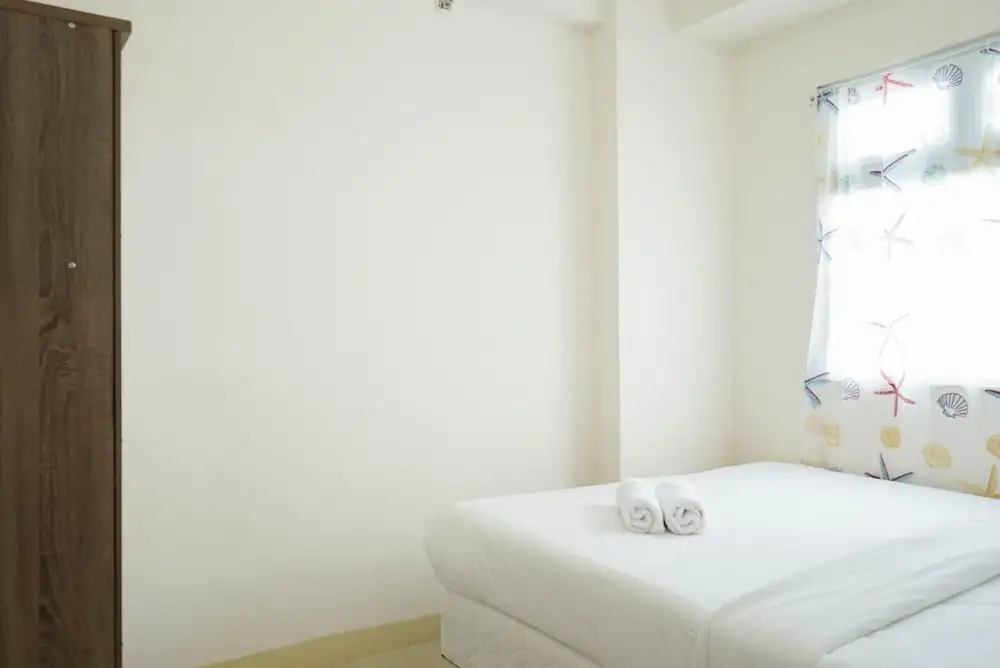Comfortable 2BR Apartment at Green Pramuka near Mall