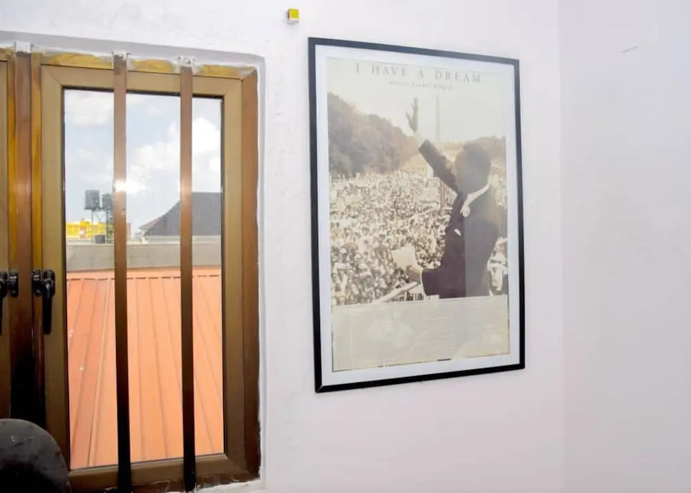 Inviting 2-bed Apartment in Lagos -canal Views