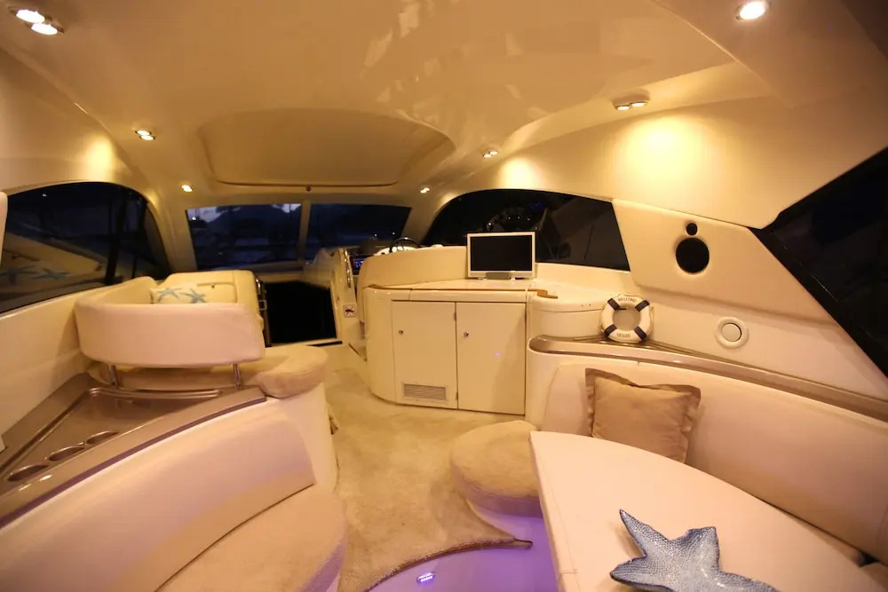 Ekimbey Yatch