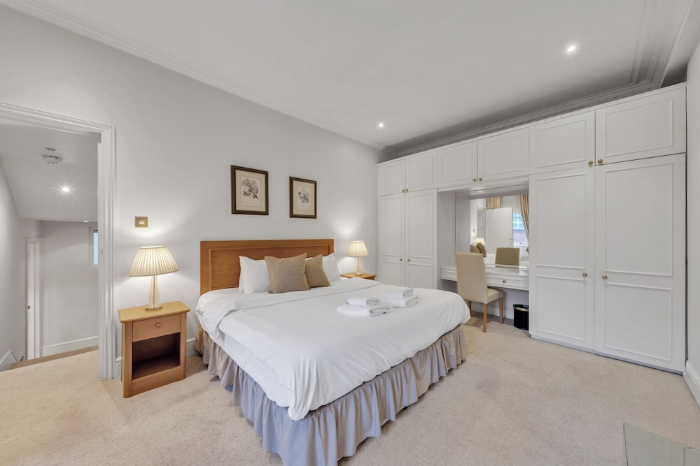 Hertford Flat 11
