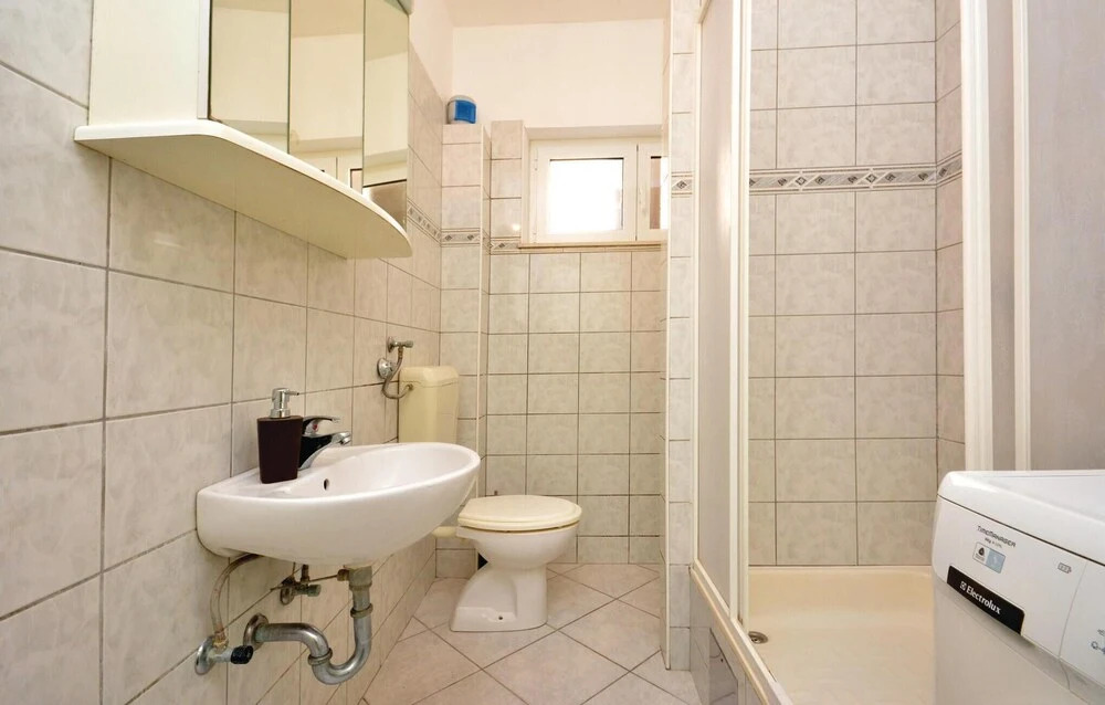 Nice Home in Split With Wifi and 4 Bedrooms