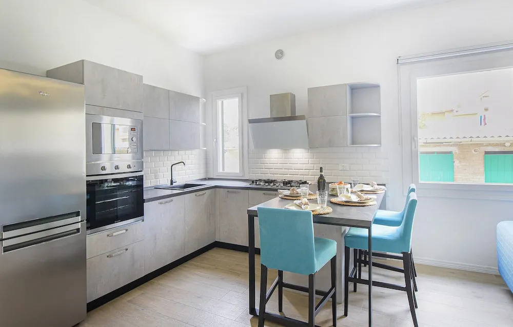 Amazing Apartment in Rosignano Solvay With Wifi and 2 Bedrooms