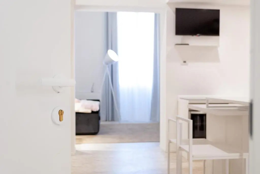 Luxury House Lecce Piazza Sant'Oronzo -Le mie 3 Suites- Suite La finestra sul Vicolo "Windows in a alley"- Suite Il balcone sulla Colonna di Sant'Oronzo "Balcony on Sant'Oronzo Column"- Suite Il balcone sul Sedile di Lecce "Balcony on Sant'Oronzo Square"