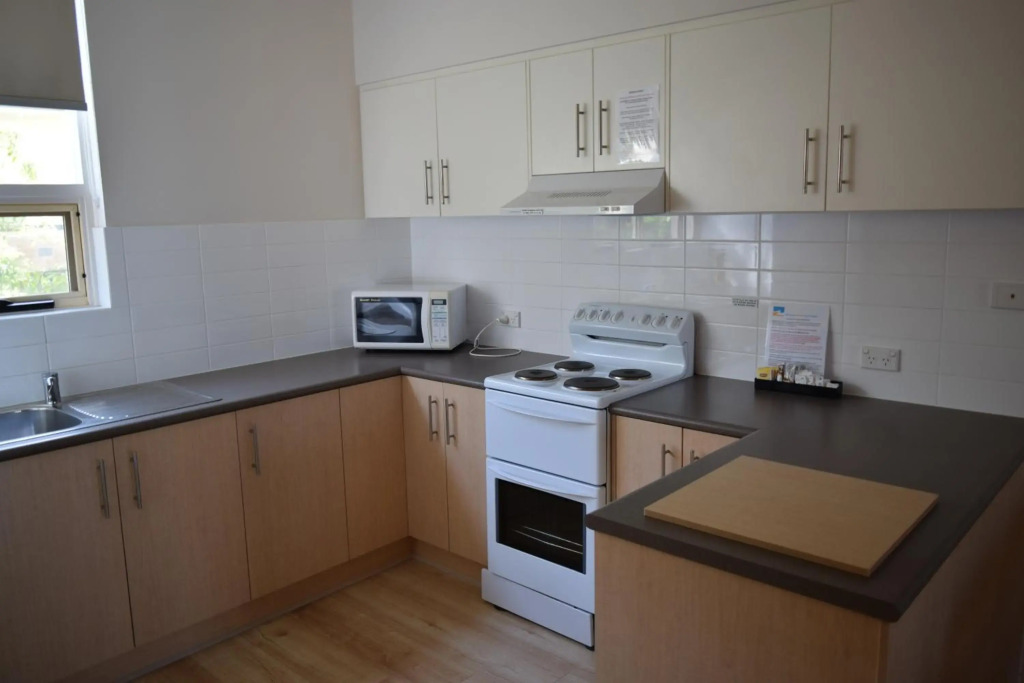 Glenelg Holiday Apartments