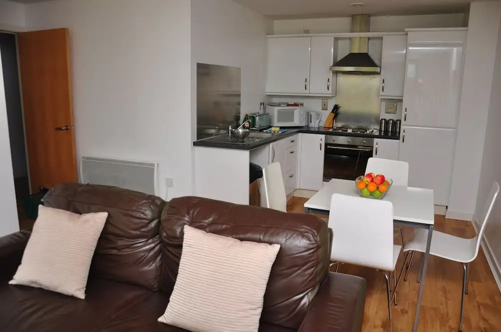 2 Bedroom Apartment 4 Persons With Free Parking