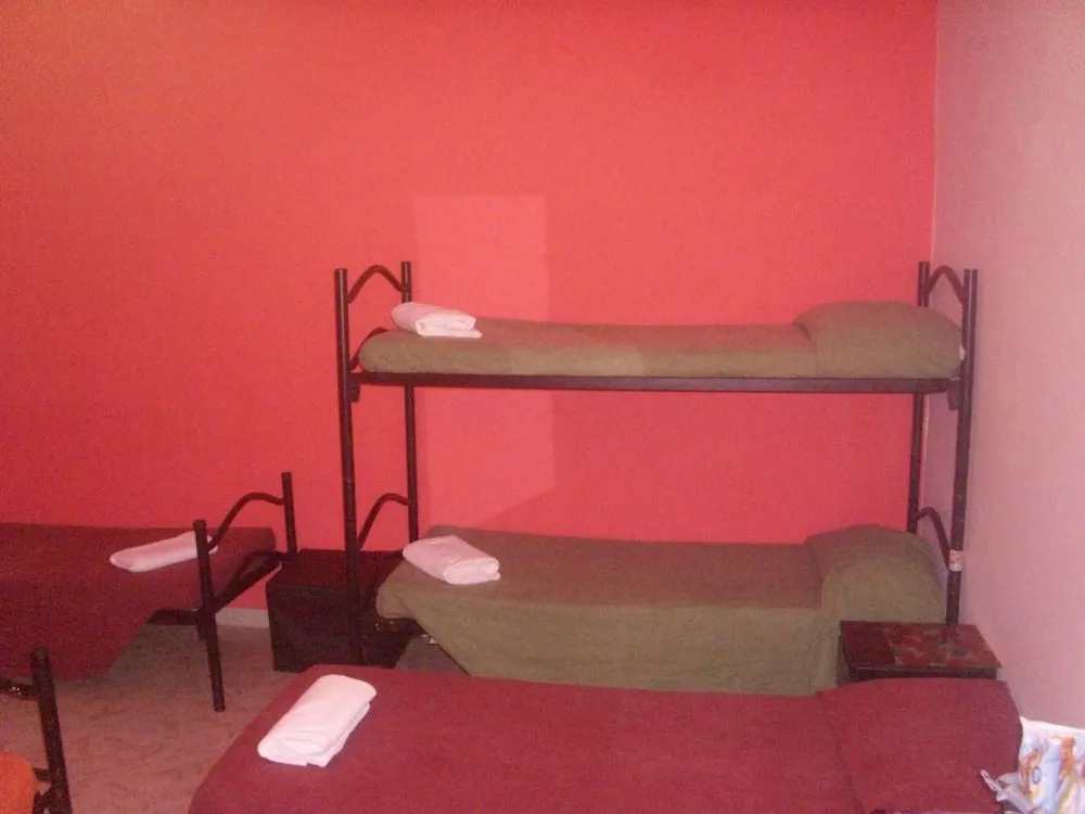 Bed in Art - Termini - Coliseum Apartments for Rent in Rome