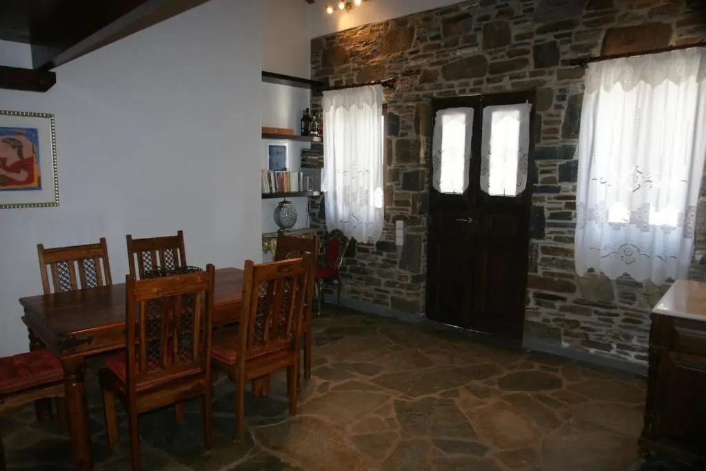 Dryopida House