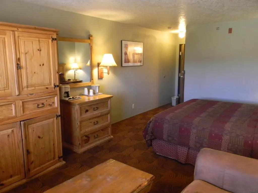 New Summit Inn