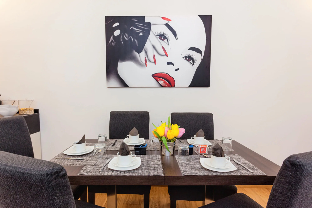 Domus Best Guest House