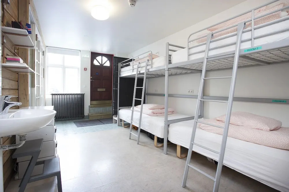 101 Hostel