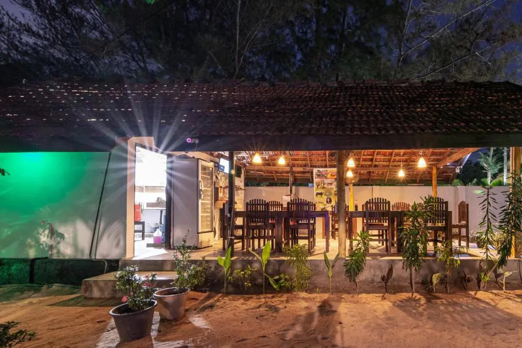Comfort Beach Hotel