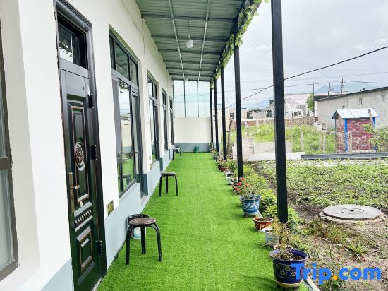 Narati Xixia Green Field Homestay