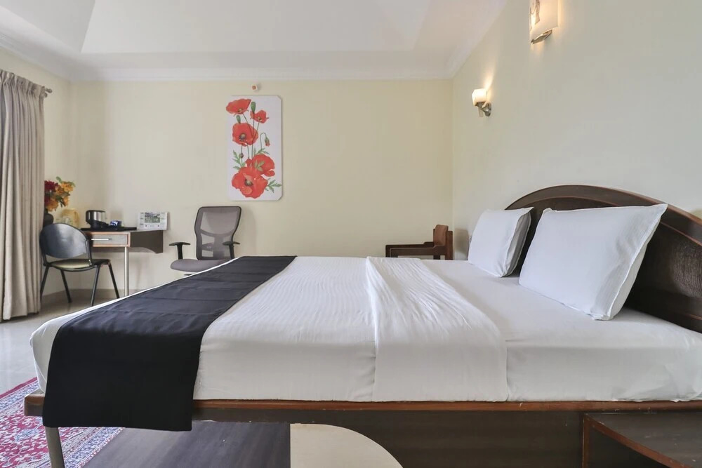 Holiday Palms by OYO Rooms