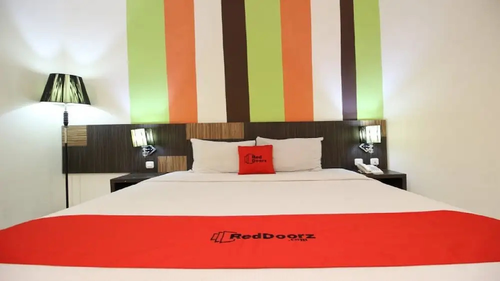 RedDoorz Plus near Keraton Yogyakarta 2