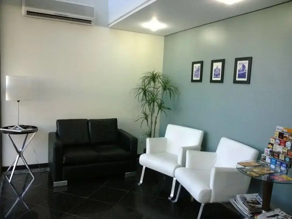 Metropolis Apart Hotel
