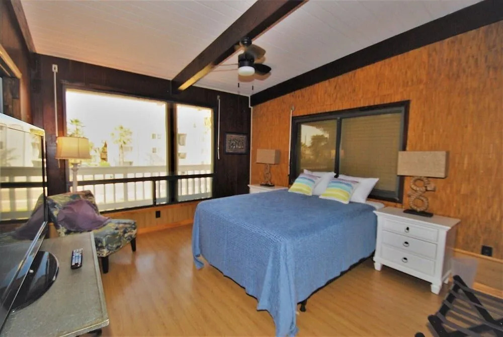 The Mermaid  - 3 Br Home