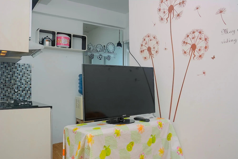 Comfort 1BR with Study Room Menteng Square Apartment