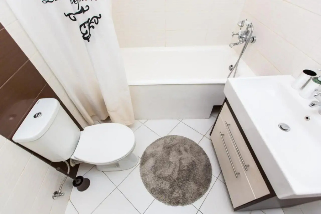 SoVA apartment str Gnatyuka 18