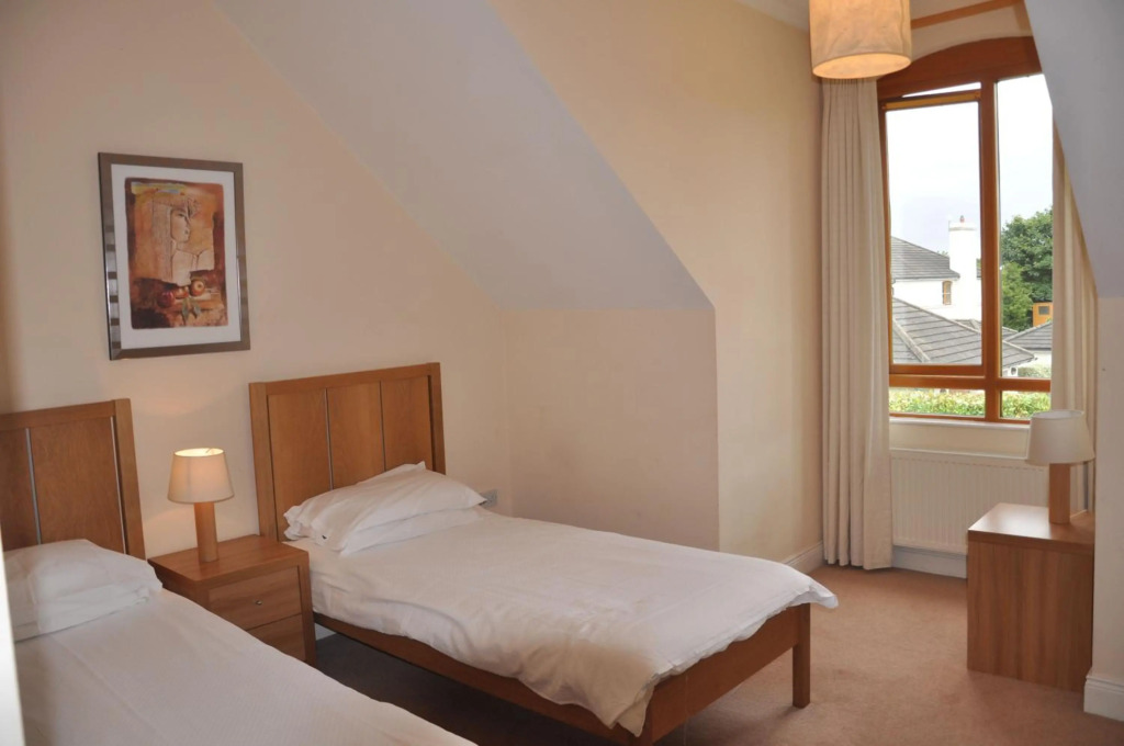 Heyward Mews Sleeps 6