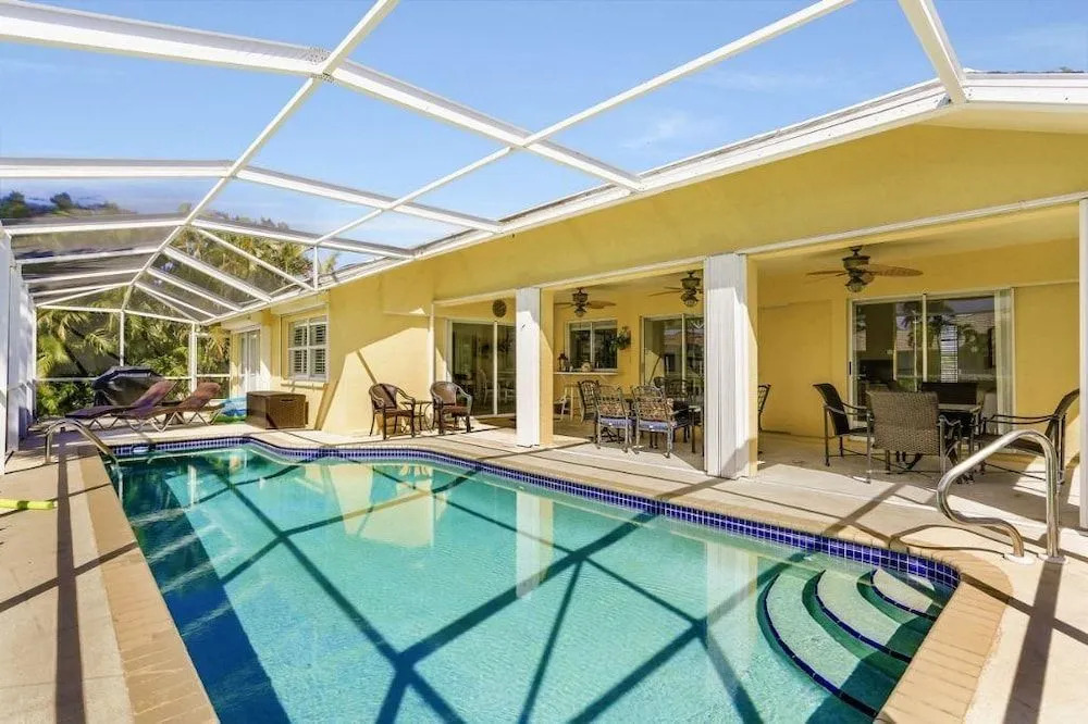 Plantation Court Home