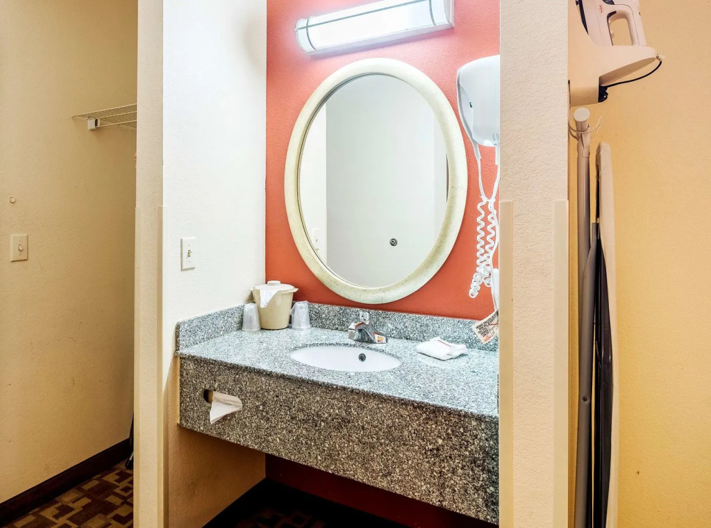 Red Roof Inn Panama City