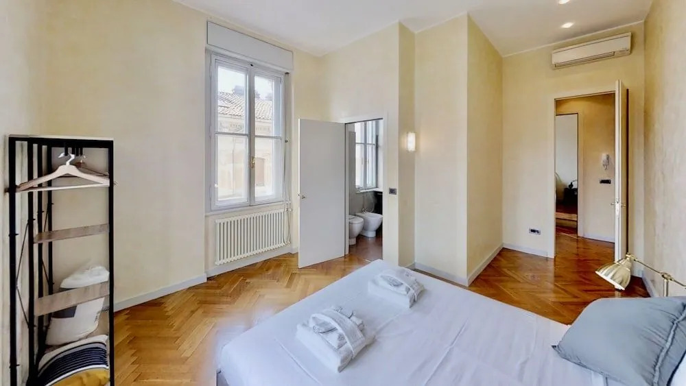 Triestevillas A/C Huge Central & Brand New - 5BR