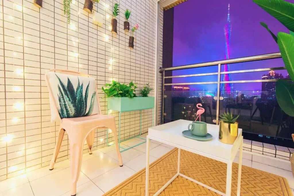 Guangzhou Haizhu·Pearl Shadow Star City· Locals Apartment 00138600
