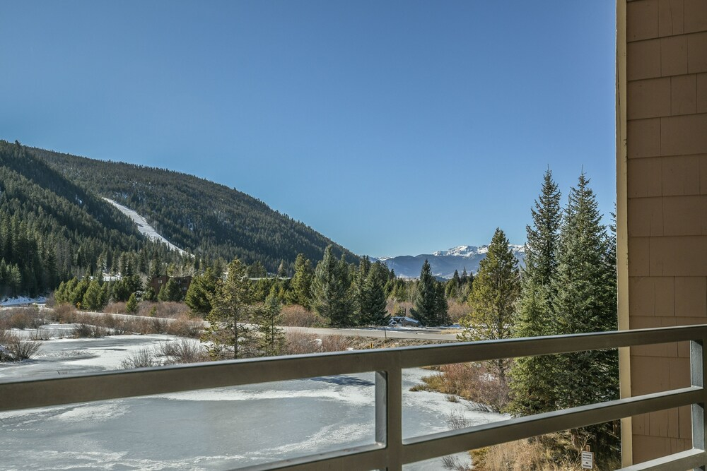 River Bank Lodge 1 Bedroom Apartment by Key to the Rockies