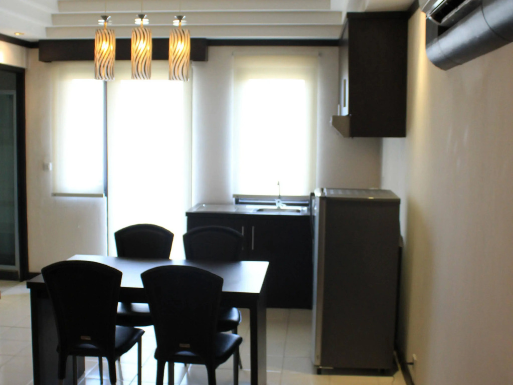 Metro Hotel