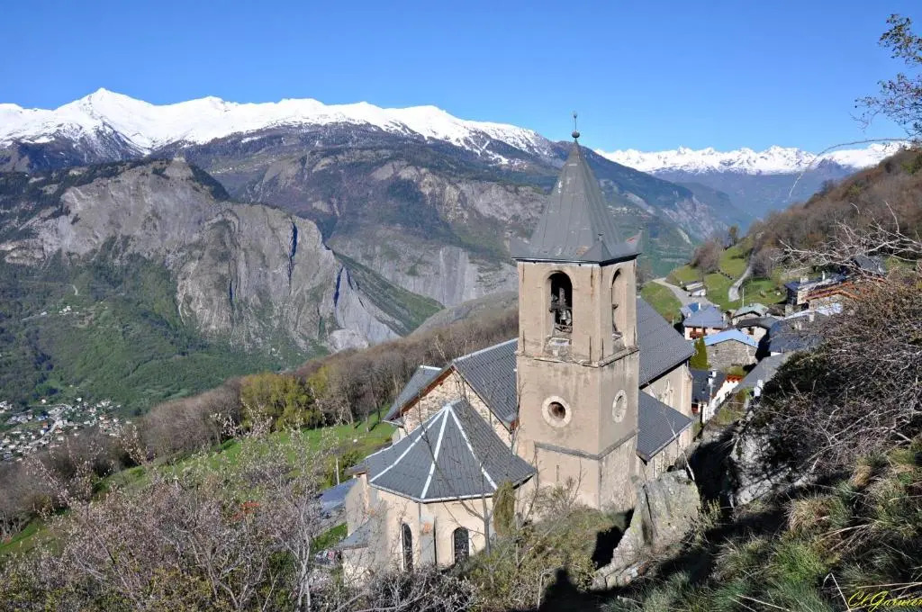 APPARTEMENT TOUT CONFORT à St Michel de Maurienne
