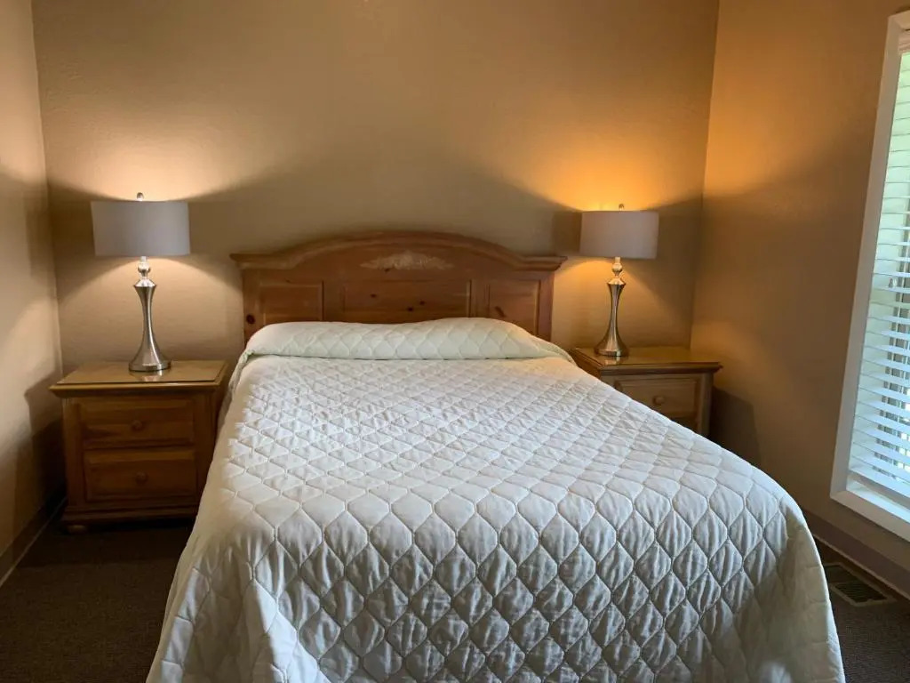 Carrs Northside Hotel and Cottages