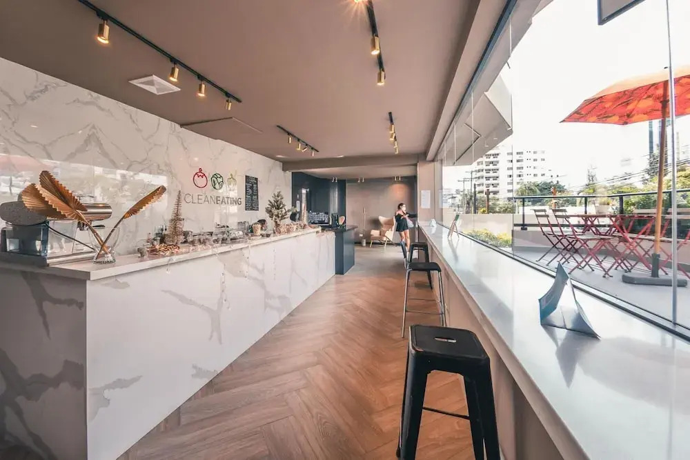 Breakfast Included at Regatta Living 605