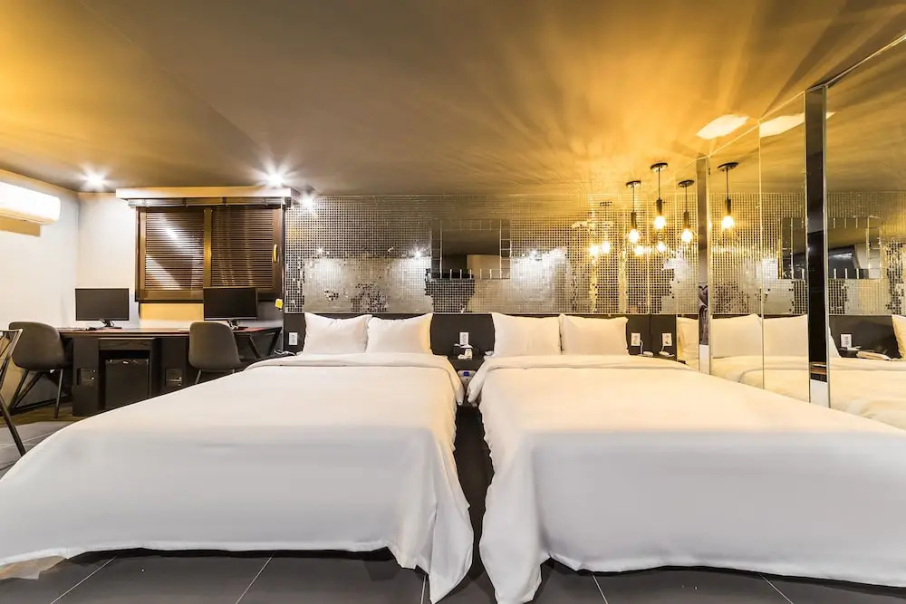 Hotel Raton