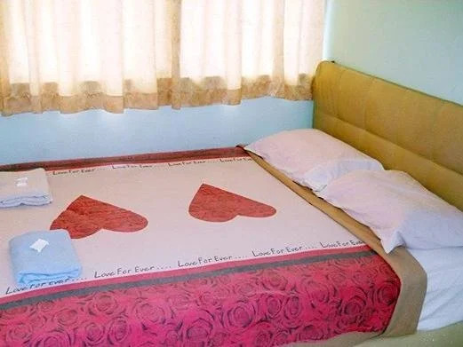 Jes Hotel