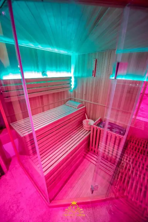 L'EXCELLENCE AVIGNON - Suite LUXE SAUNA, HAMMAM & JACCUZZI