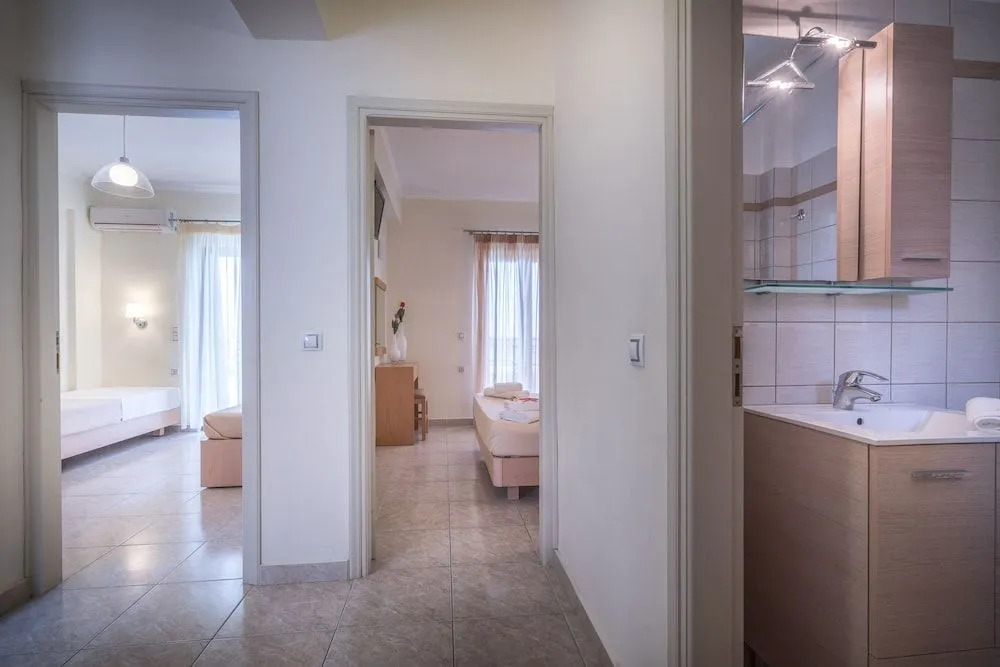 Levantino Studios & Apartments