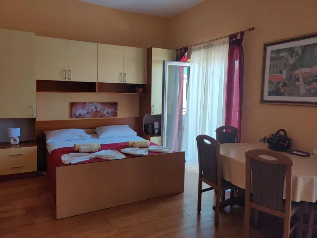 Apartments Mirjana