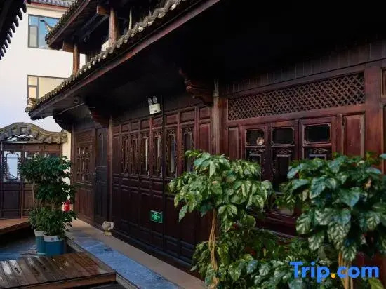 Qiufengge Homestay