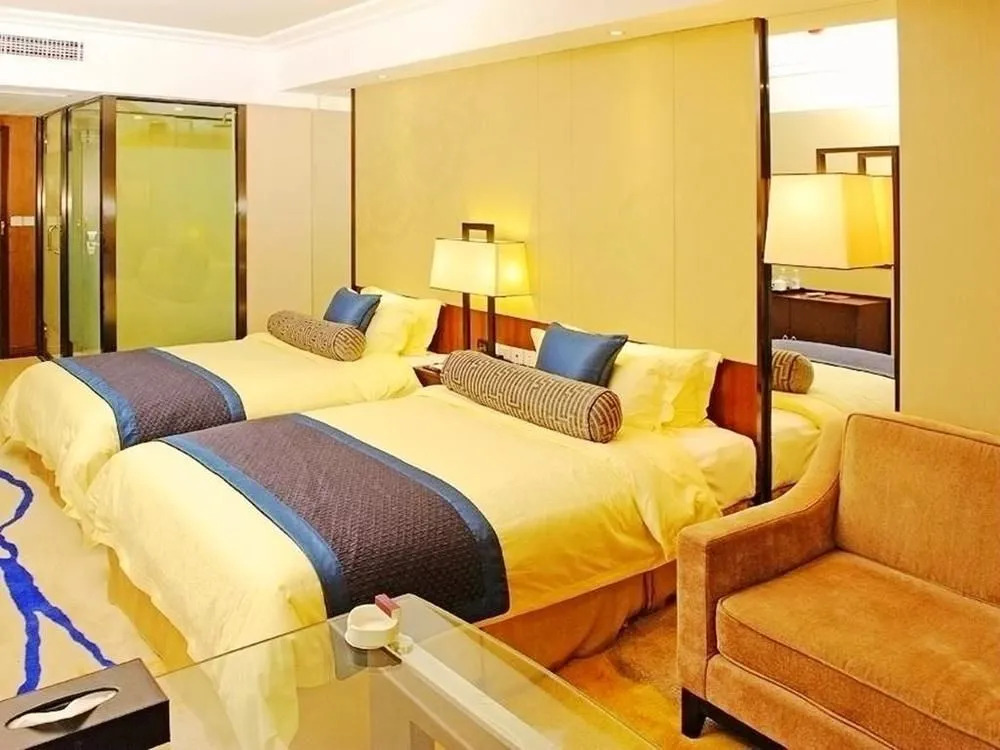 Leadersky Hotel