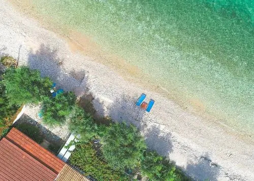 Beach House Varvara