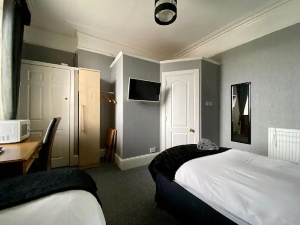 Vaila Guest House