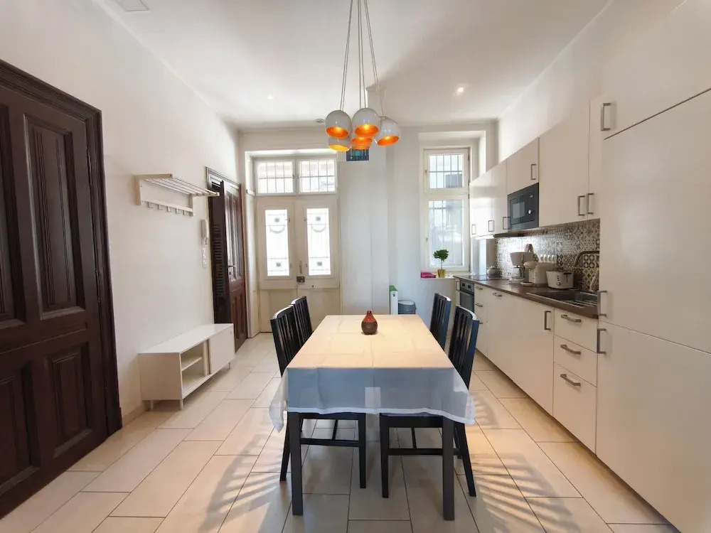 SOHO City View Apartments-4rooms