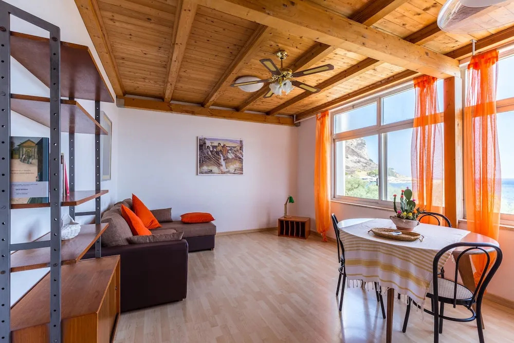 Seaview Apartment Capo Gallo East
