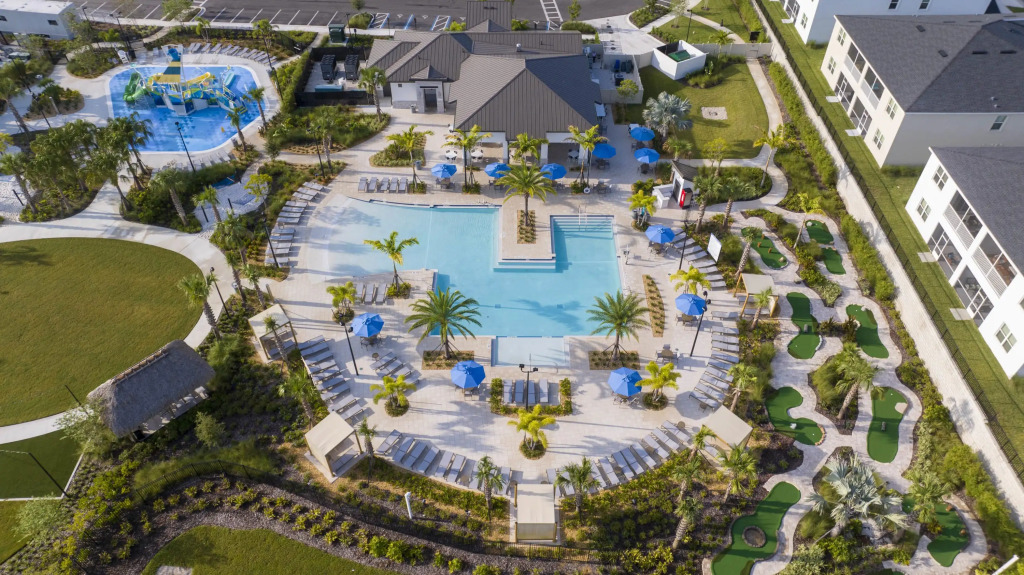 Gorgeous 4Bd w Pool Champions Gate 1196
