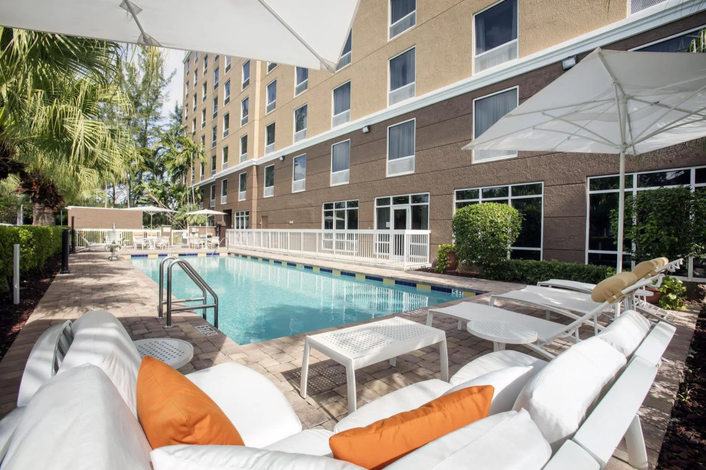 Hampton Inn by Hilton Hallandale Beach Aventura