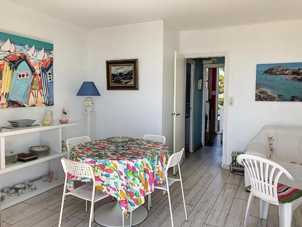 Appartement Jullouville, 2 pièces, 2 personnes - FR-1-361-154