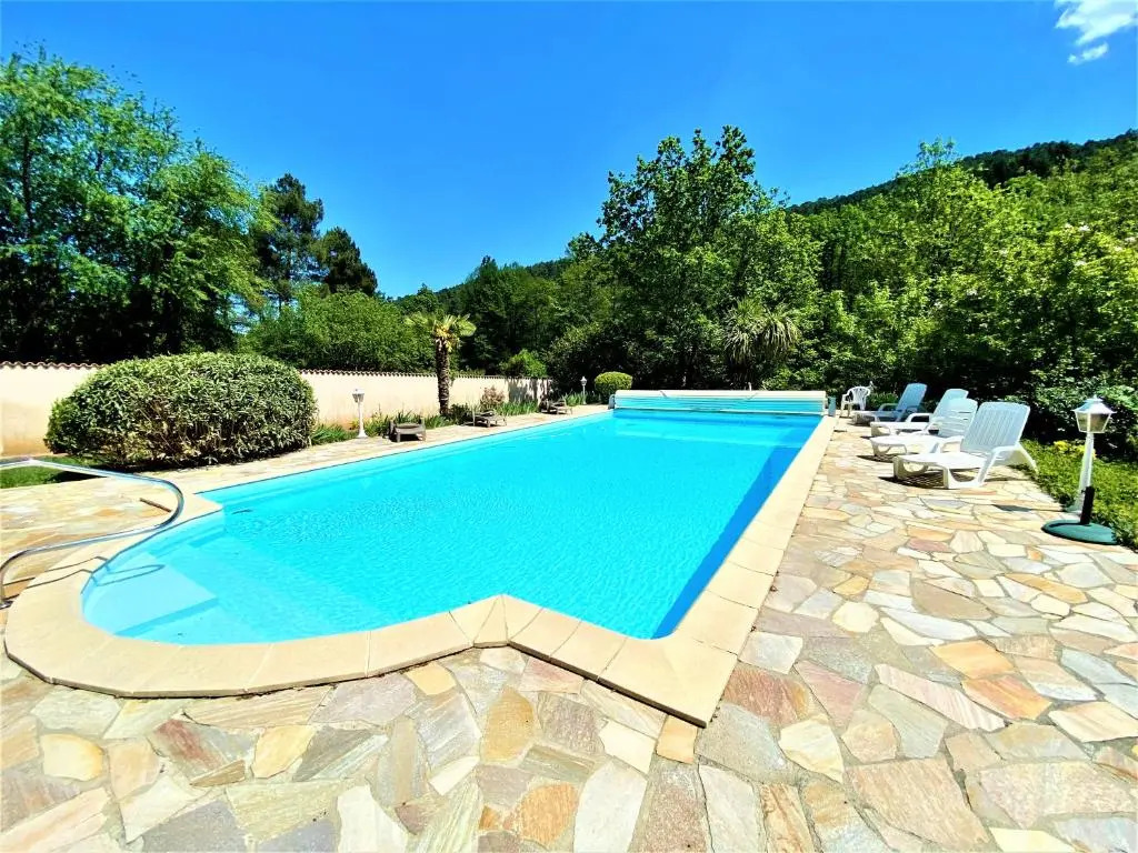 Gîte et chambre d'hôtes LE MERCOIRE, piscine chauffée et jacuzzi