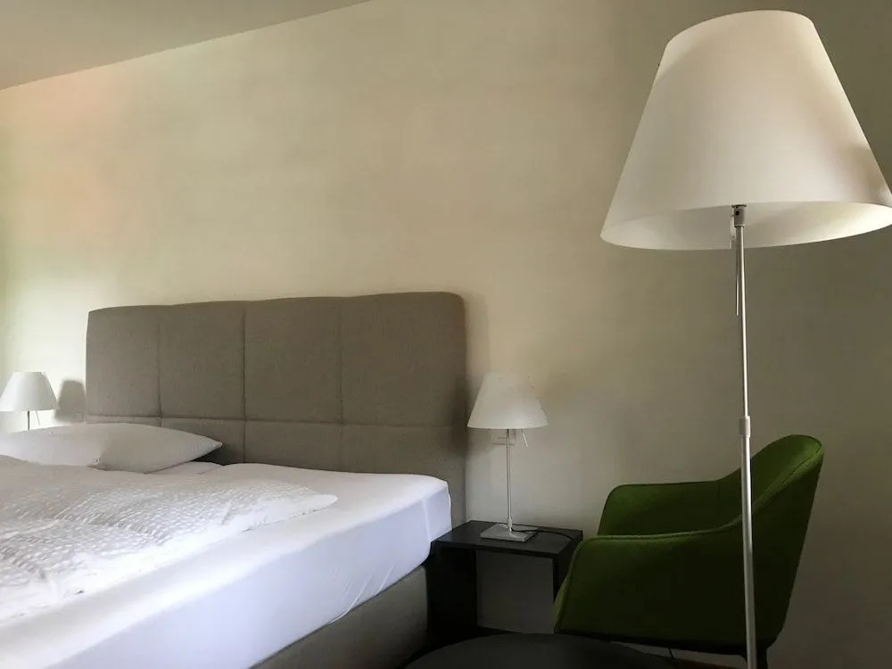 Hotel Krone Lenk