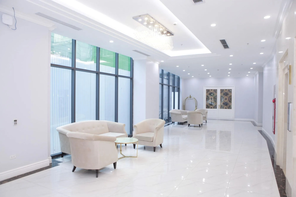 Adonis Hotel
